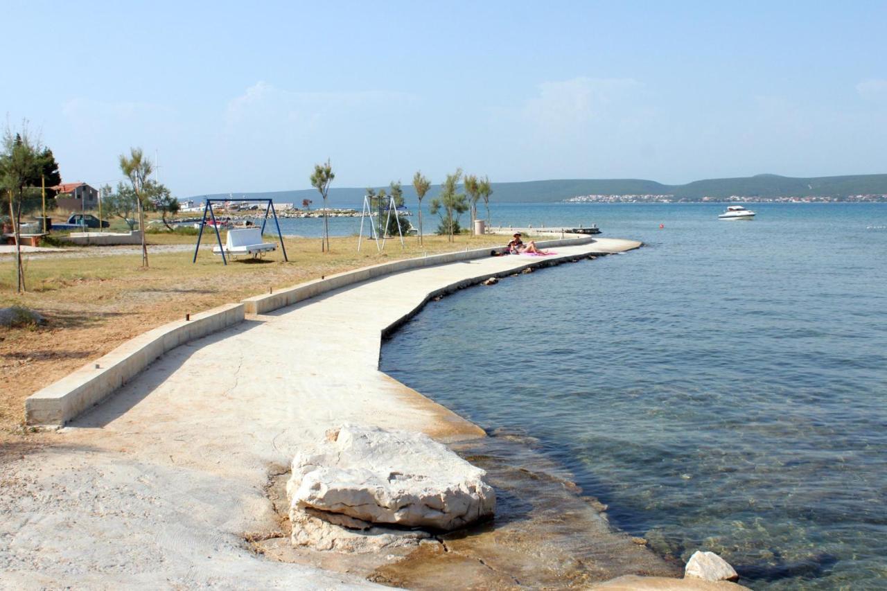 Apartments And Rooms By The Sea Mrljane, Pasman - 327 Nevidane ภายนอก รูปภาพ