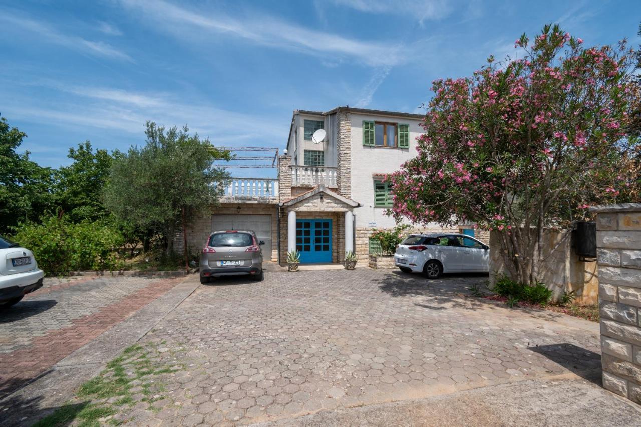 Apartments And Rooms By The Sea Mrljane, Pasman - 327 Nevidane ภายนอก รูปภาพ
