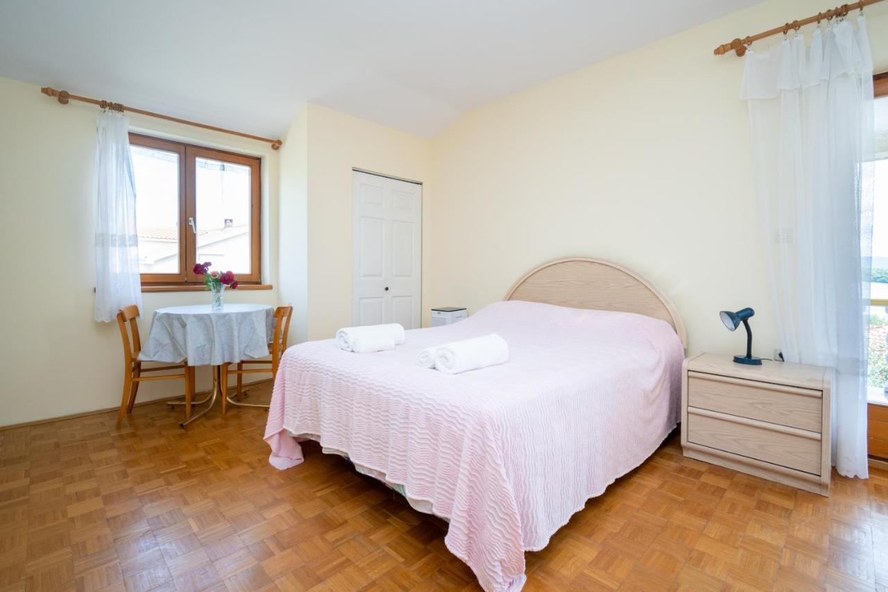 Apartments And Rooms By The Sea Mrljane, Pasman - 327 Nevidane ภายนอก รูปภาพ